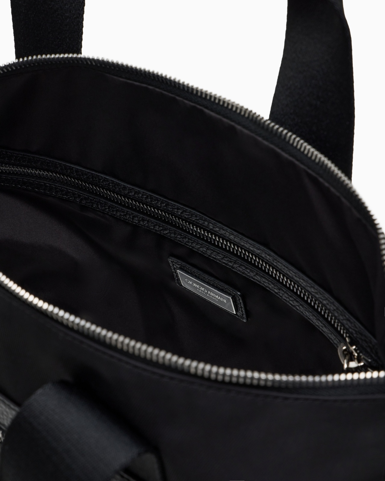 SMALL SHOPPER BAG IN RECYCLED NYLON AND PEBBLED LEATHER - 4