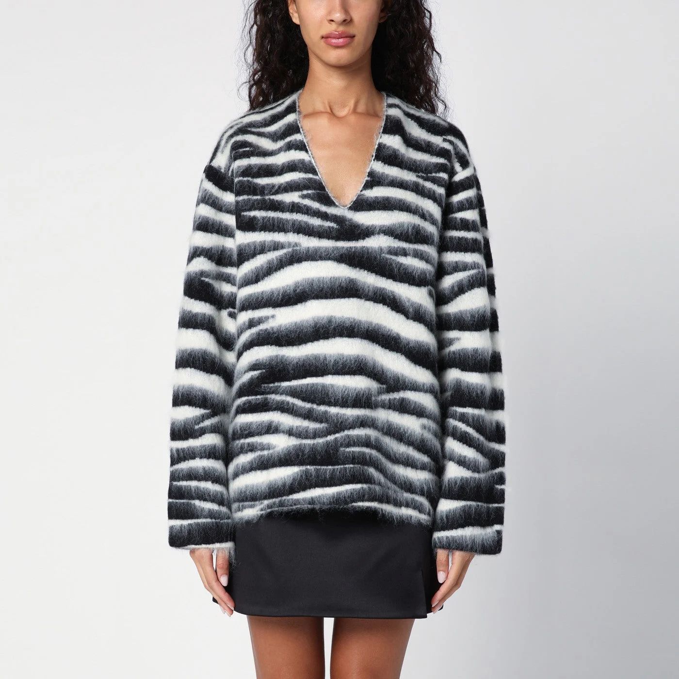 Zebra-patterned jumper in wool blend - 1