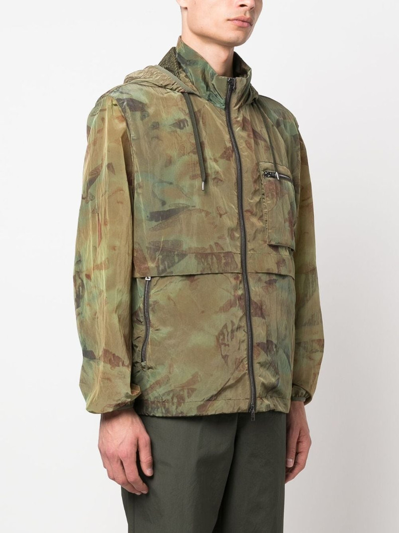 camouflage-pattern hooded bomber jacket 3
