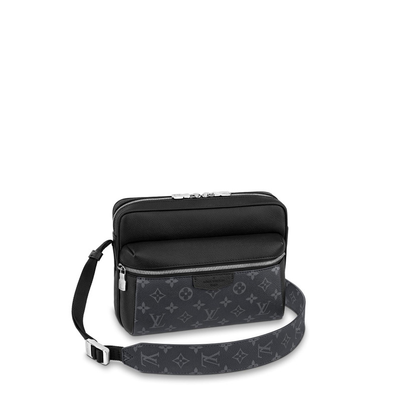 Outdoor Messenger 1