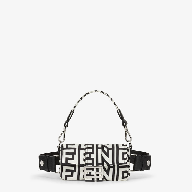 Baguette cell phone mini-pouch. Part of the Fendi by Marc Jacobs limited edition, this style is made 1