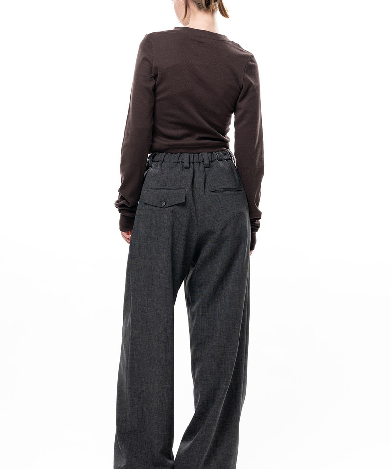 V-Neck Cropped Long Sleeve T-Shirt 20