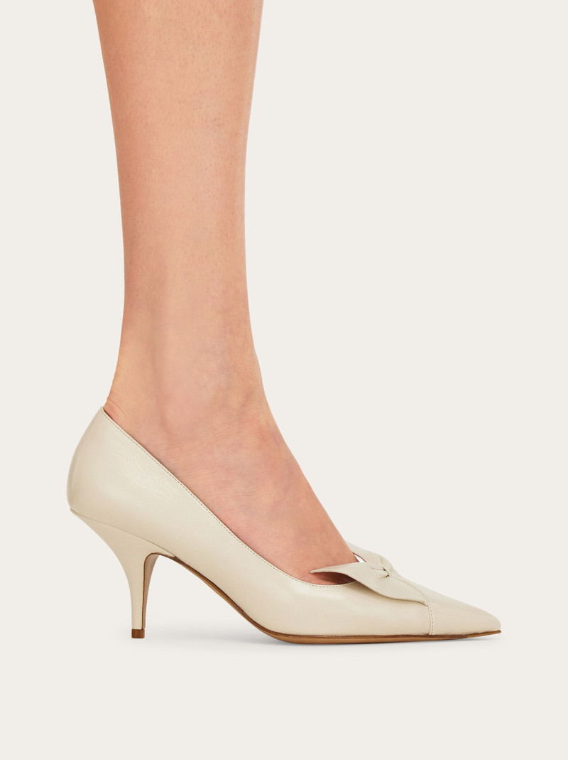 FERRAGAMO Bow pump outlook