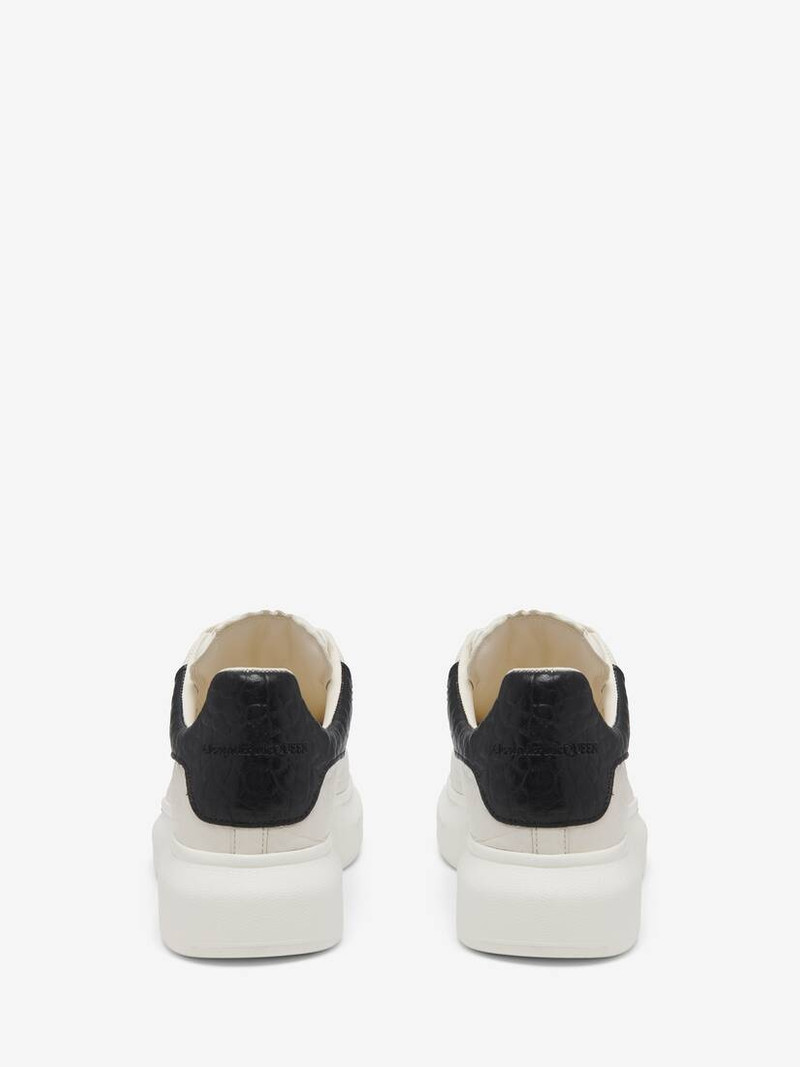 Alexander McQueen Oversized Sneaker outlook
