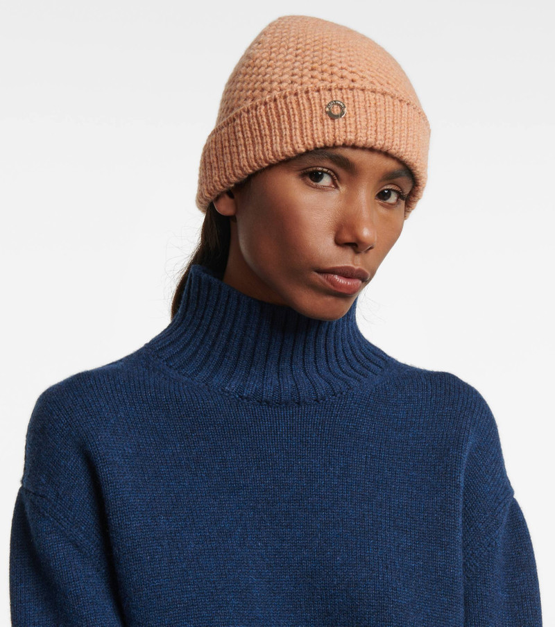 Loro Piana Rougemont cashmere beanie outlook