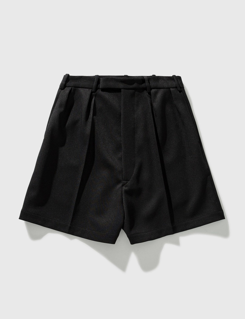 WIDE FIT PLEATED SHORTS 1