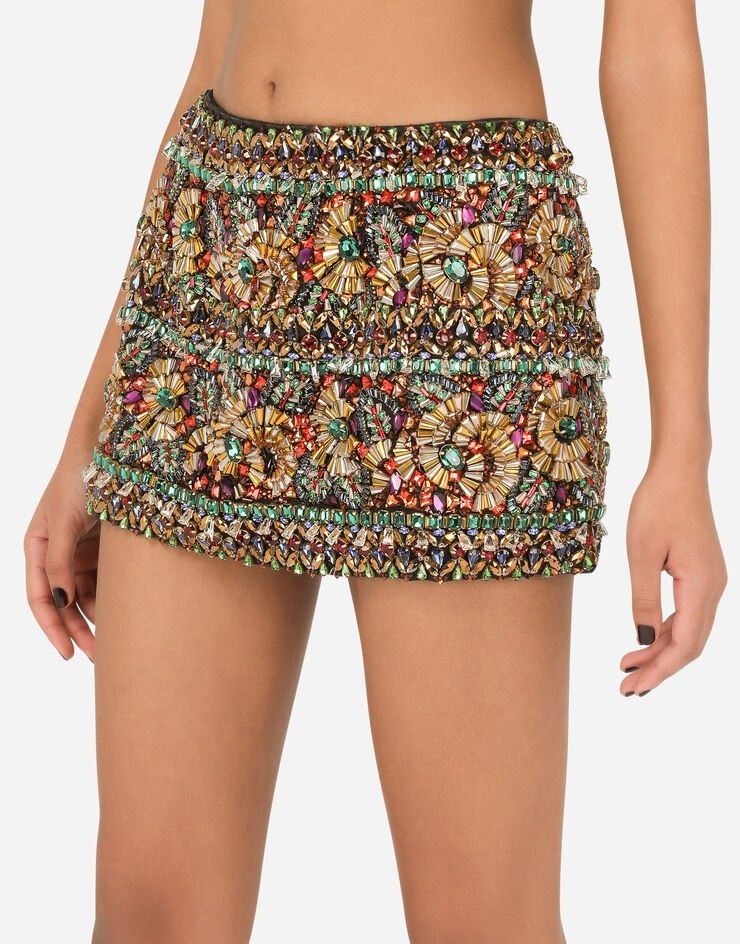 Miniskirt with embellishment - 4