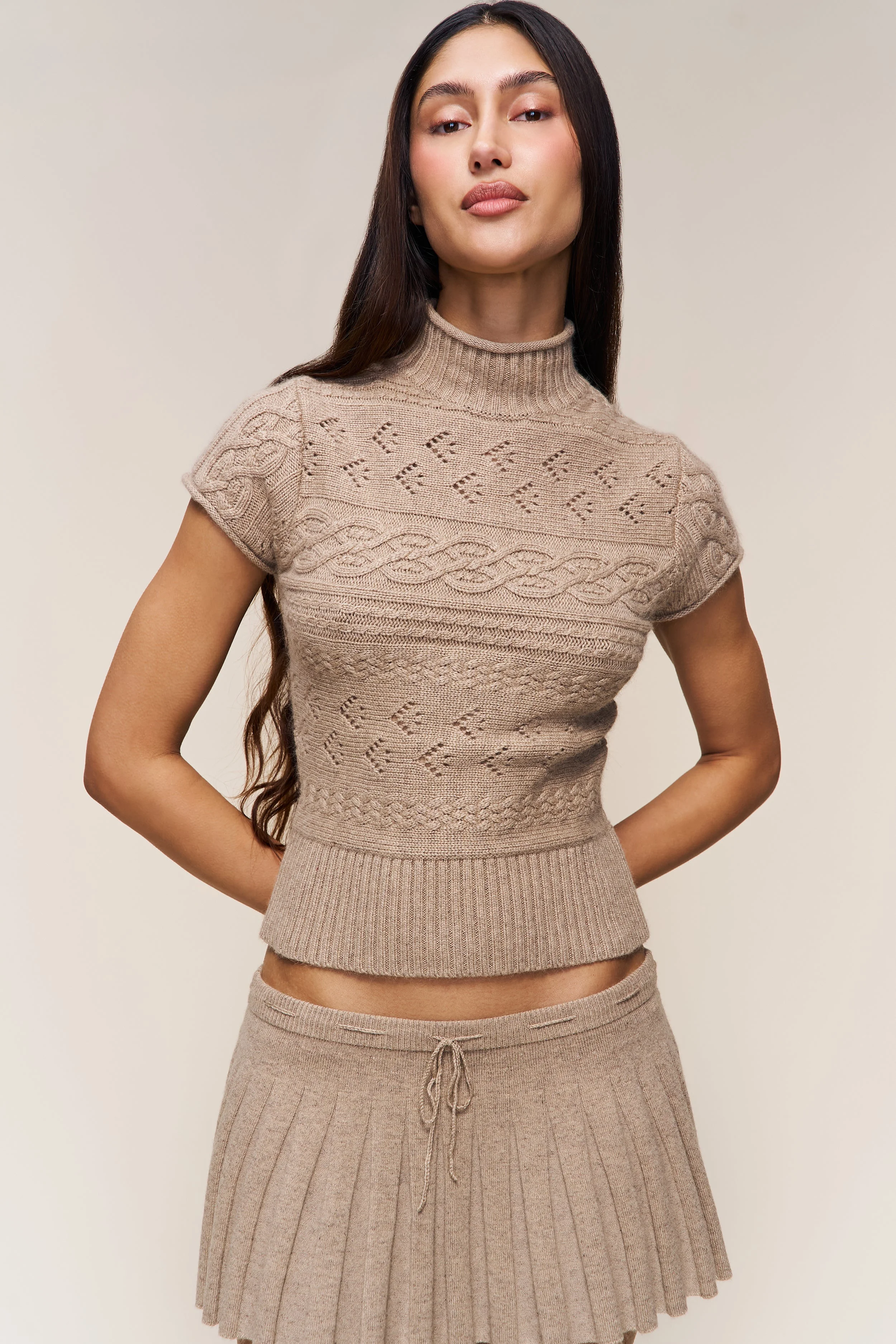 VIVIENNE SHORT SLEEVE TURTLENECK - 1