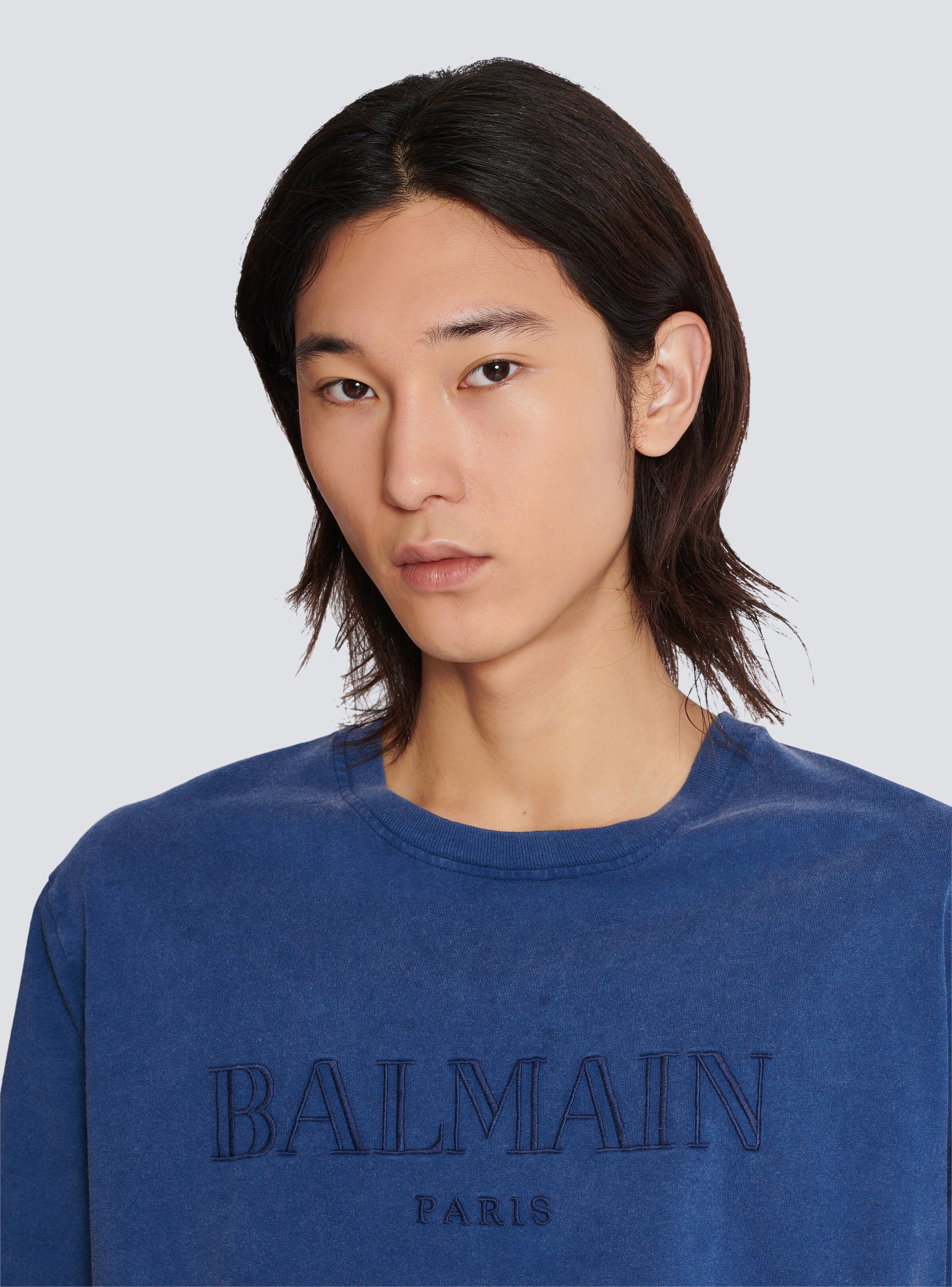 Loose T-shirt with vintage Balmain embroidery - 7