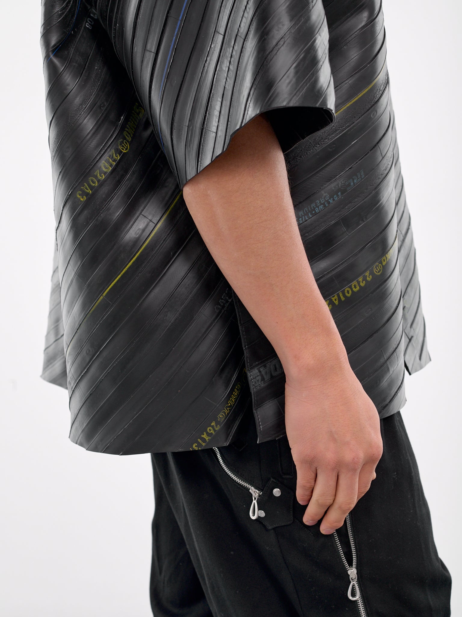 Rubber Short Sleeve Shirt - 4