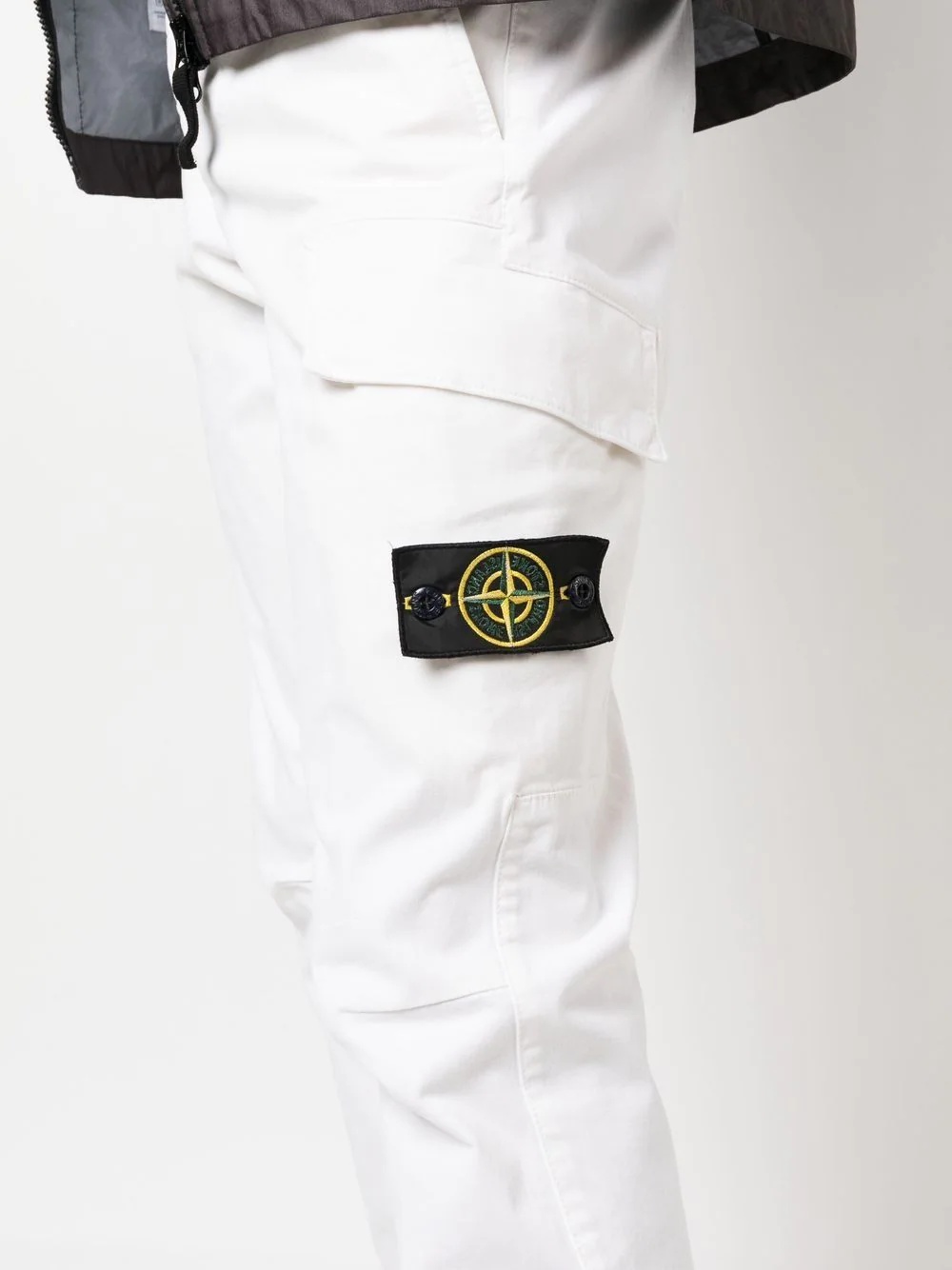 Compass-patch cargo trousers - 5