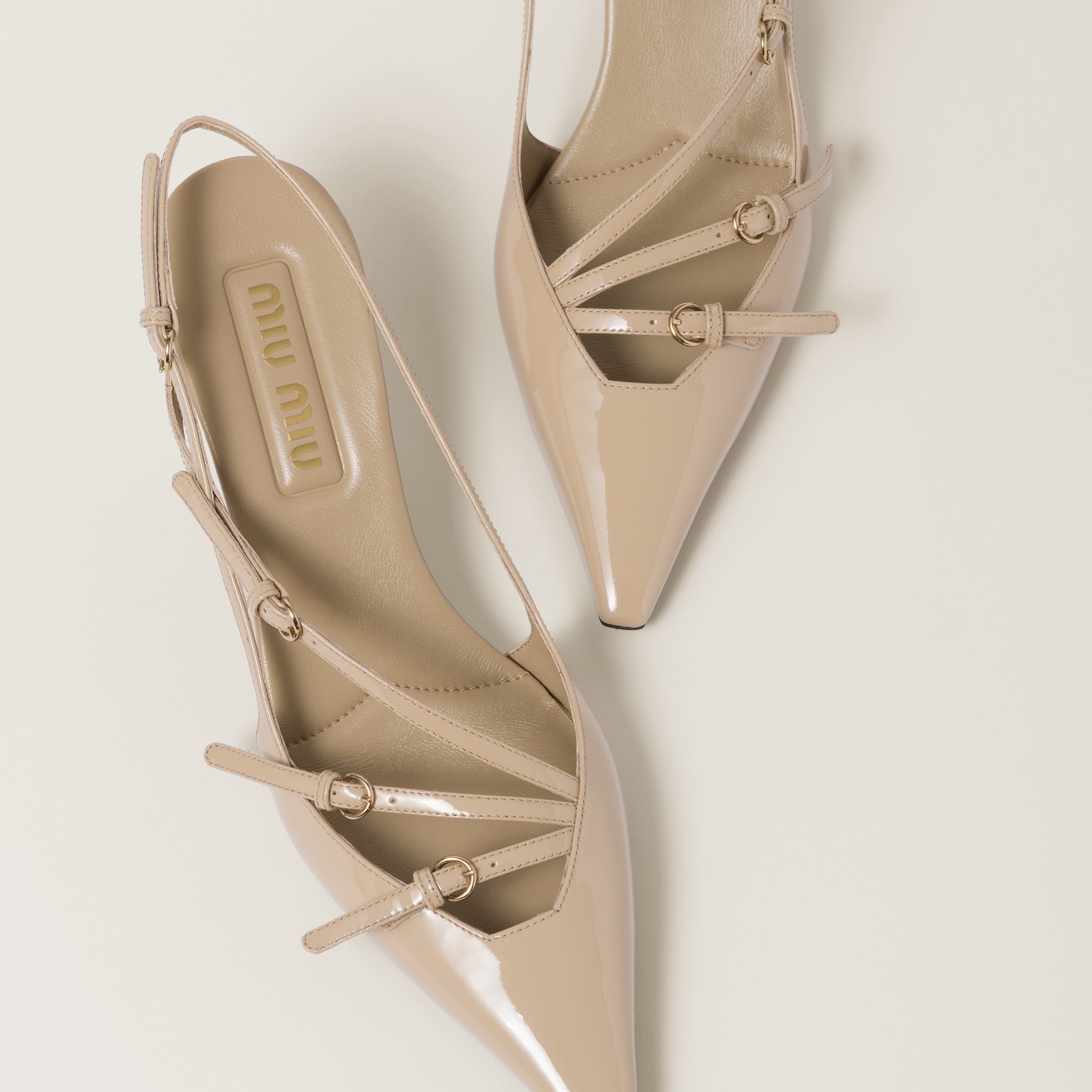 Patent leather slingbacks with buckles - 4