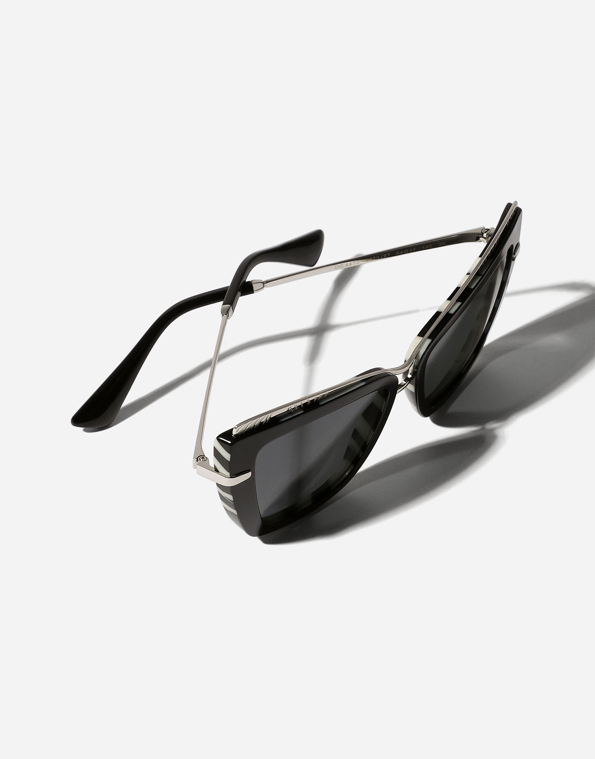 Metal print sunglasses - 6