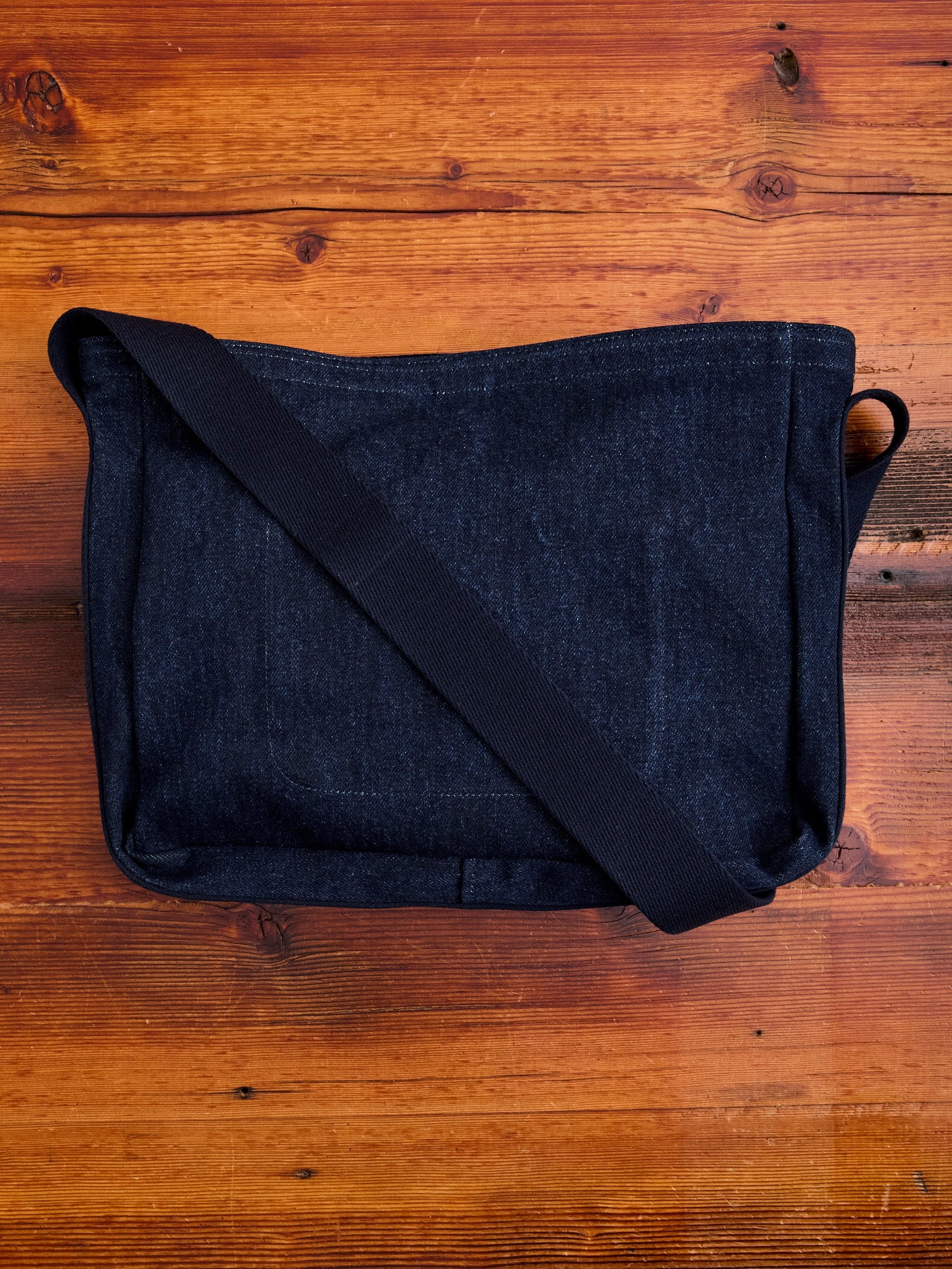 Square Shoulder Bag in Indigo One Wash - 6