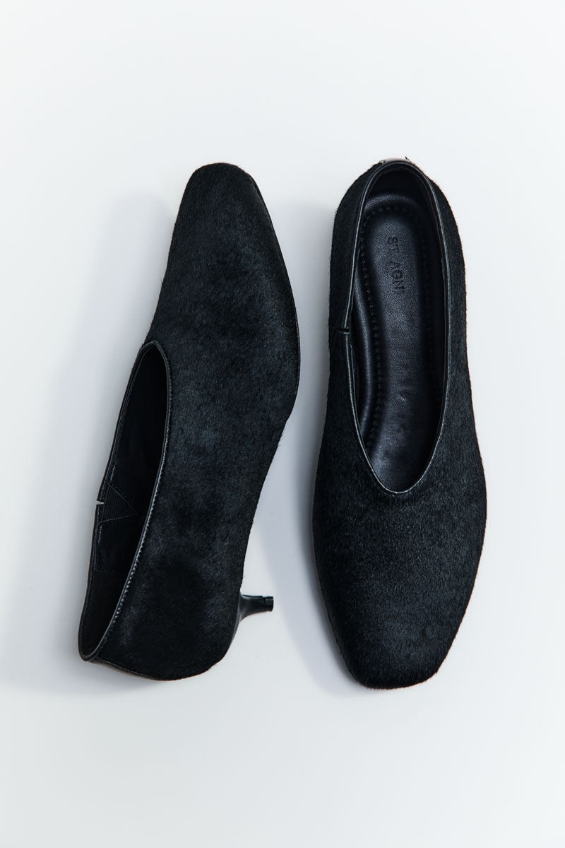 Pony Hair Glove Heel - Black - 3