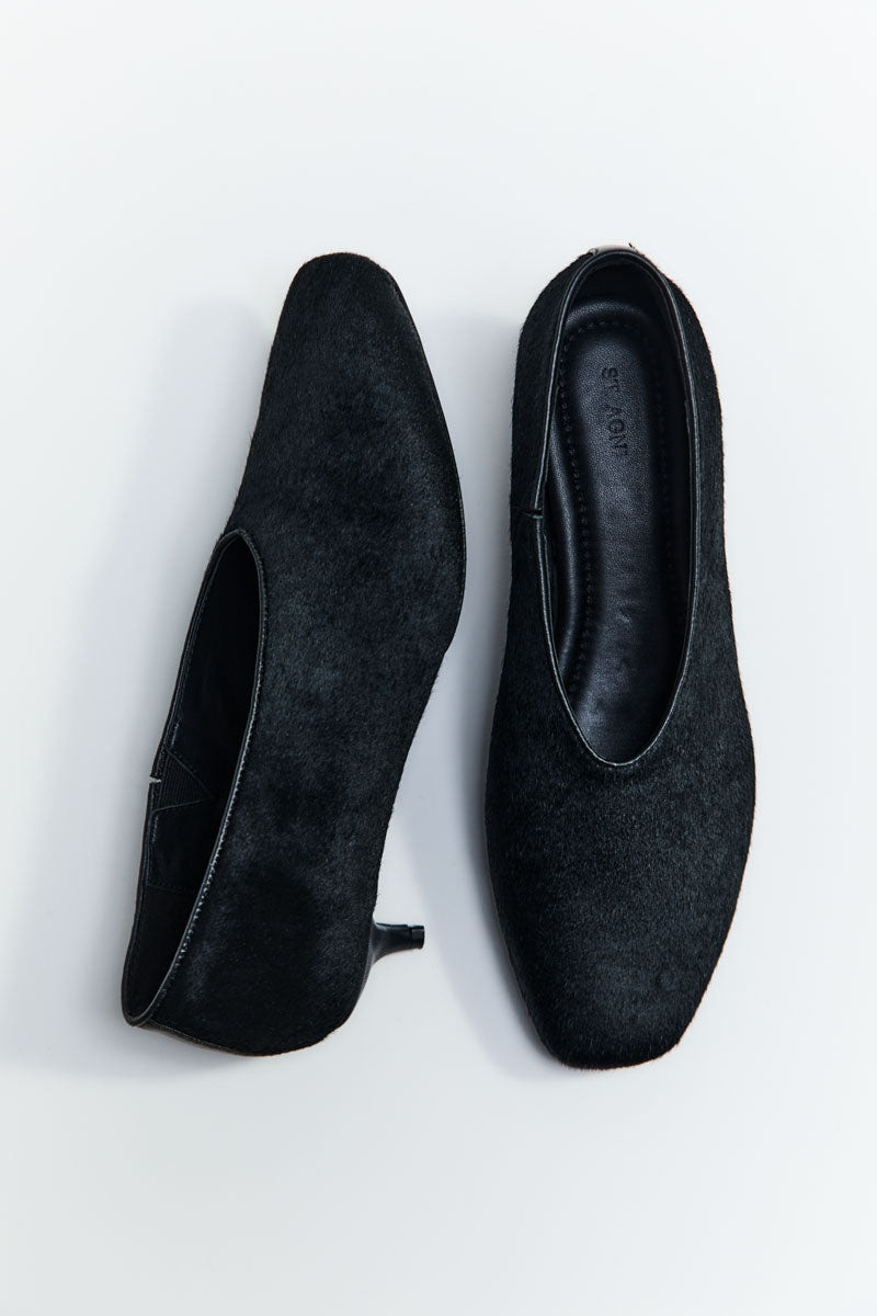 Pony Hair Glove Heel - Black 3