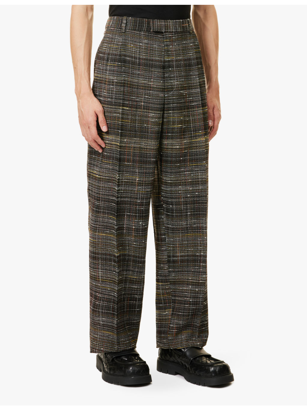 Pleated two-slip-pockets tapered-leg relaxed-fit woven-blend trousers - 3