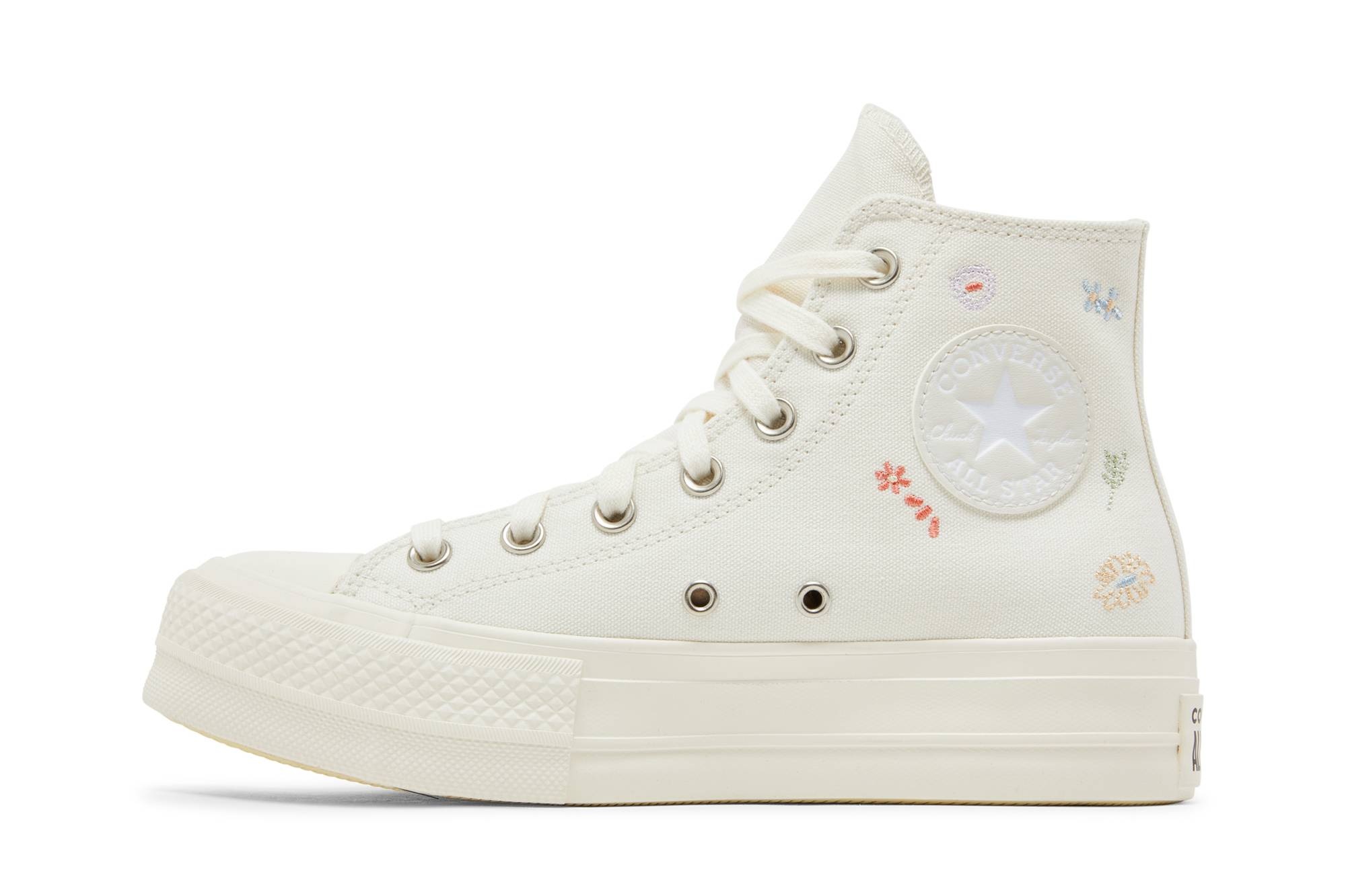 Wmns Chuck Taylor All Star Lift Platform 'Embroidered Floral - Egret' - 3