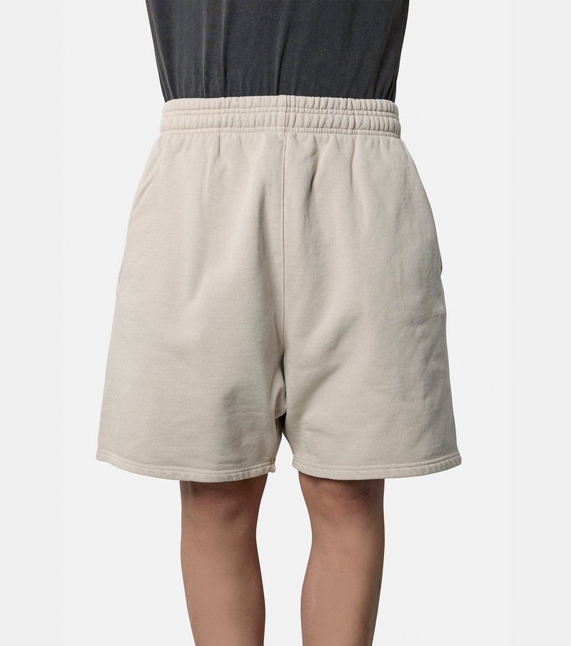 entire studios STANDARD SWEATSHORT outlook
