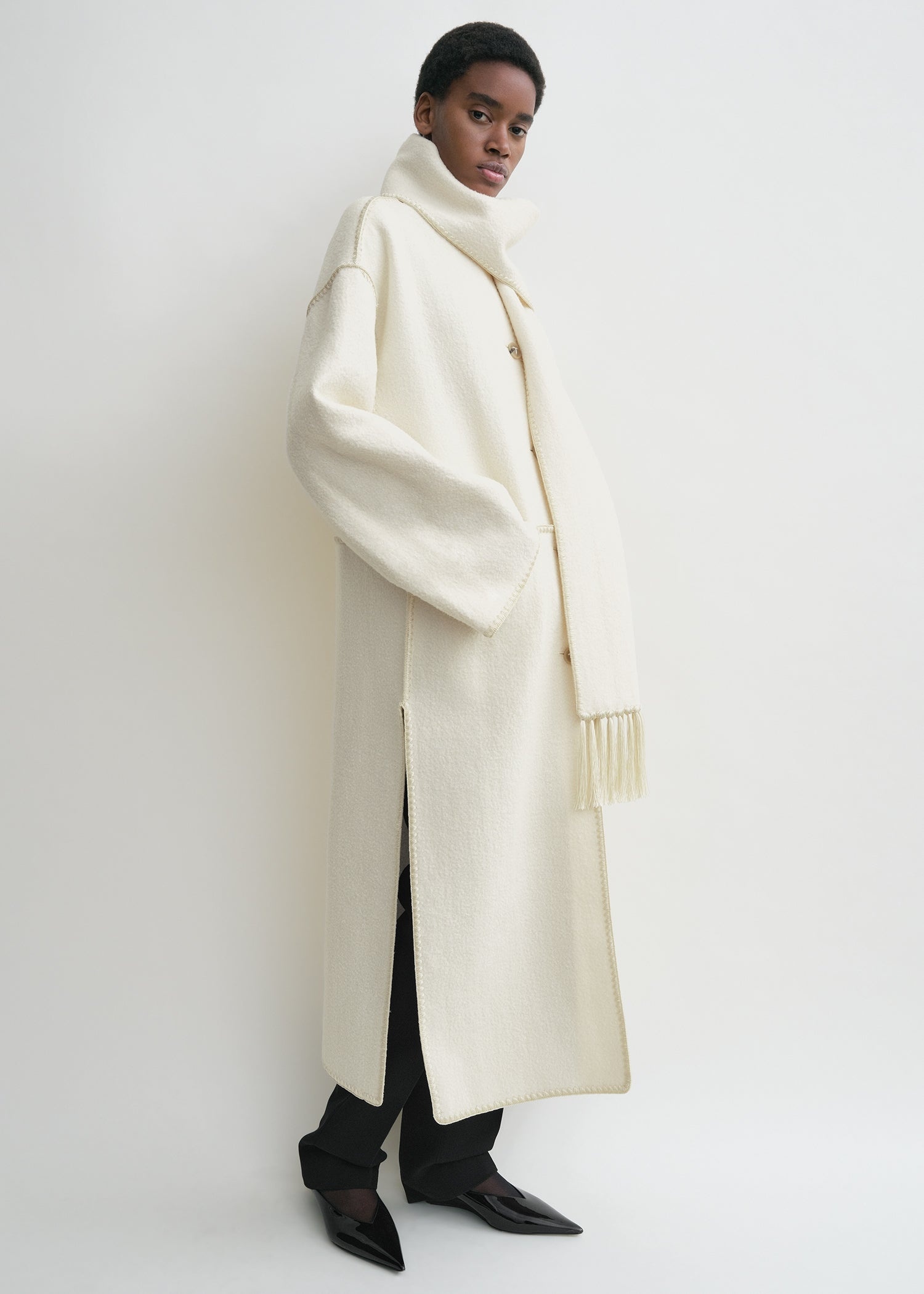 Embroidered scarf coat off white - 3