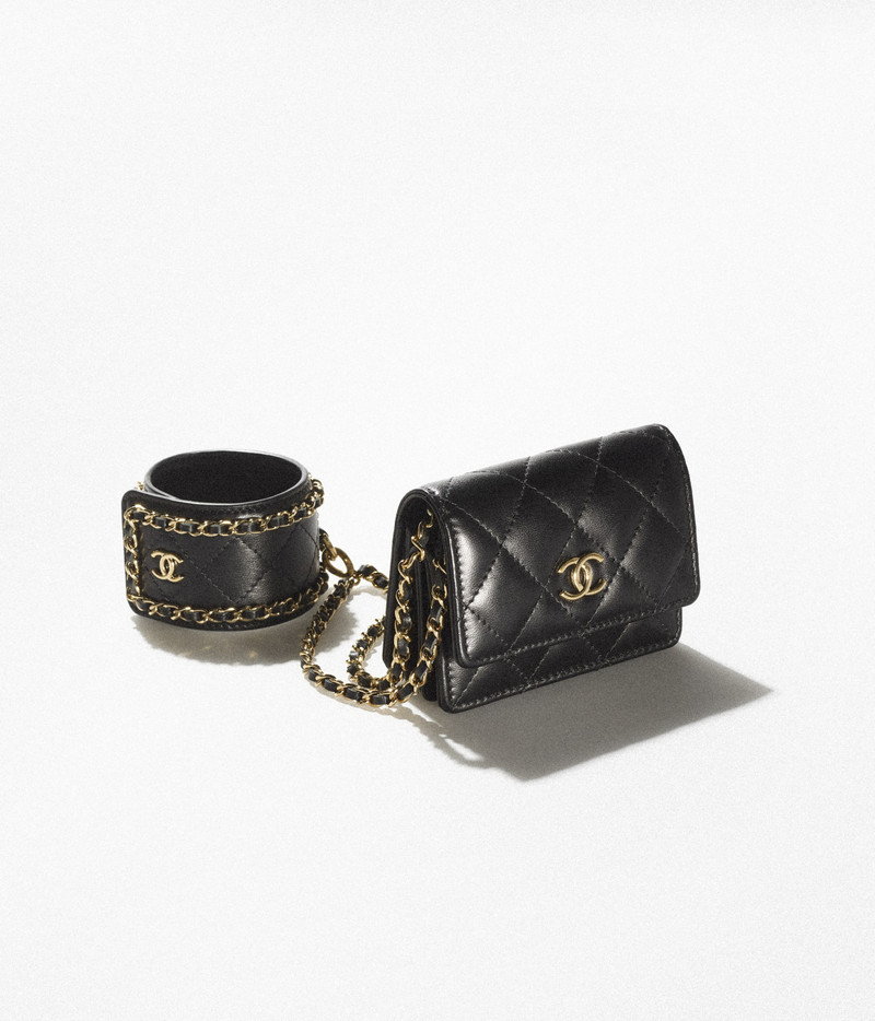 Flap Card Holder with Cuff 3