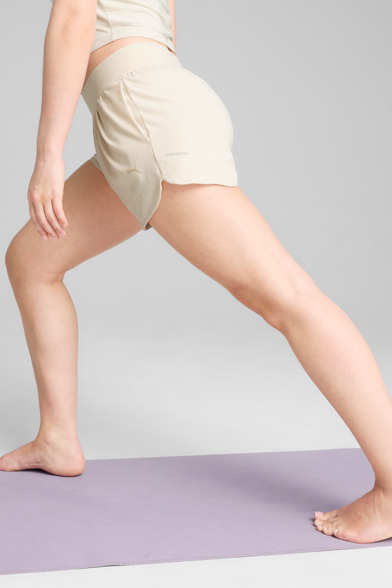 MOVE CLOUDSPUN Women's Shorts - 6