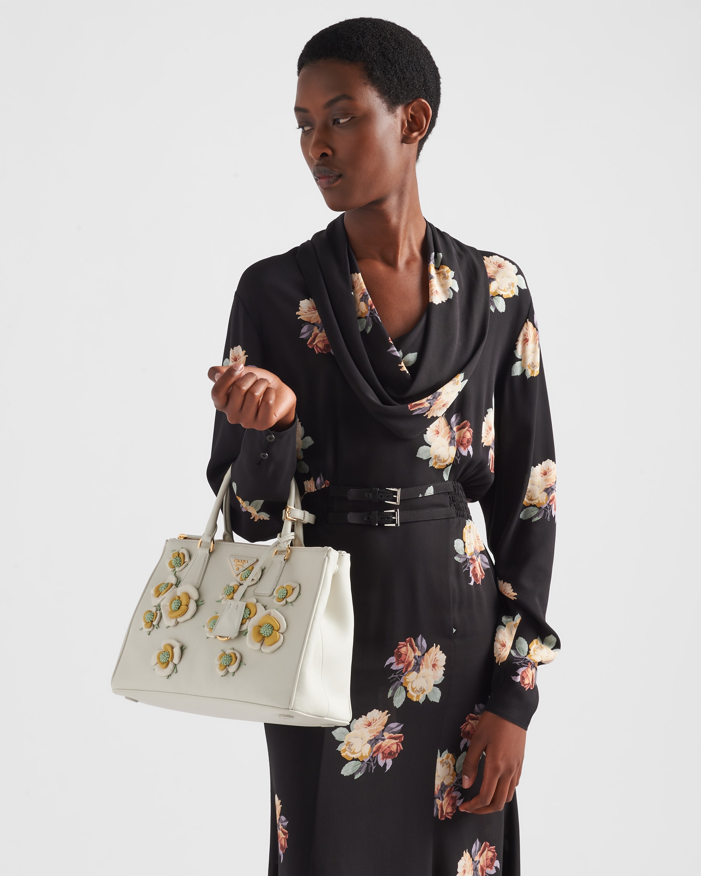 Large Prada Galleria leather bag with floral appliqués - 2