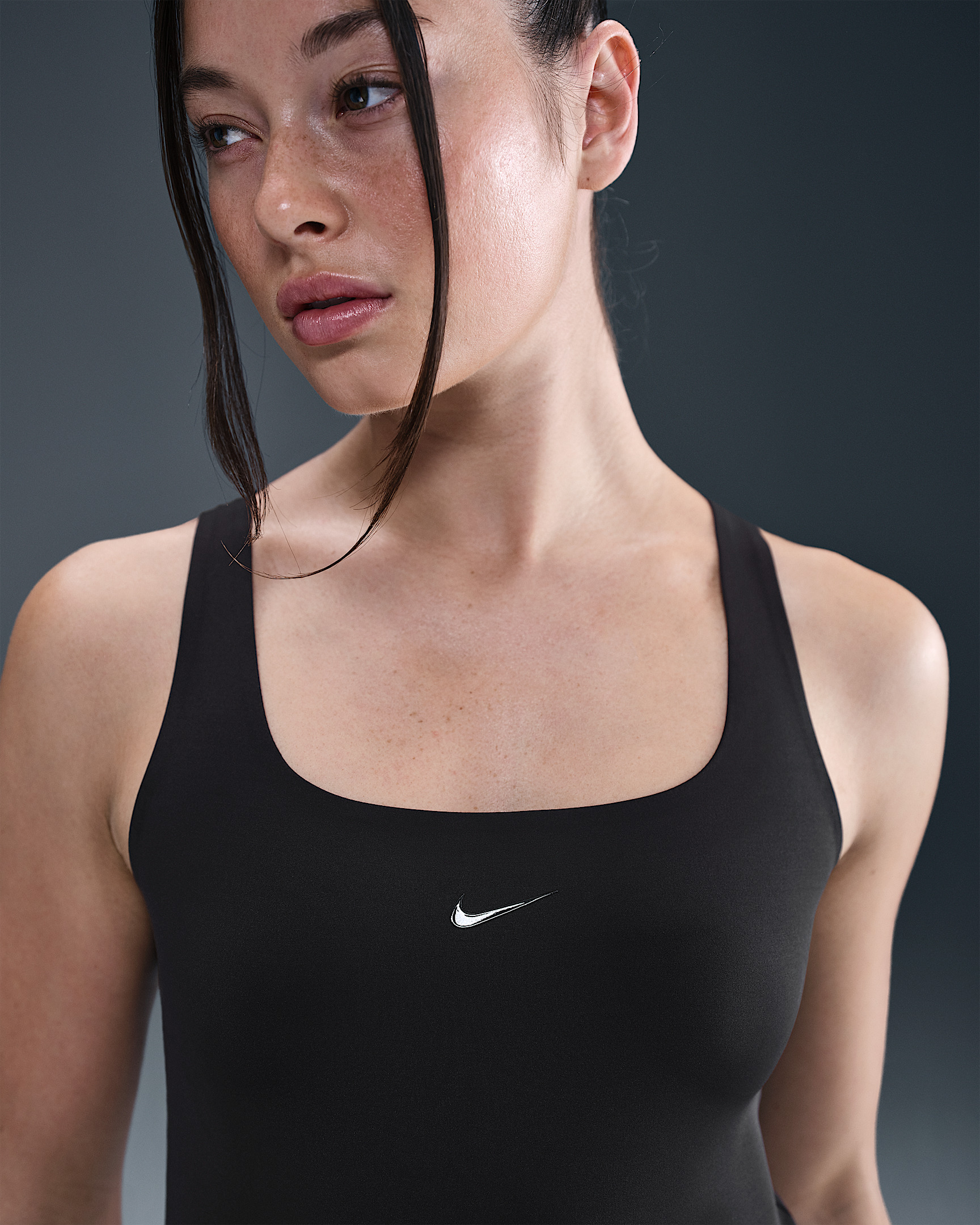 Nike Form Women's Tank Top - 3