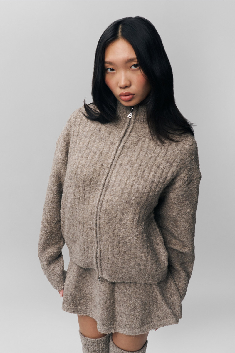 GUIZIO MILA ZIP UP outlook