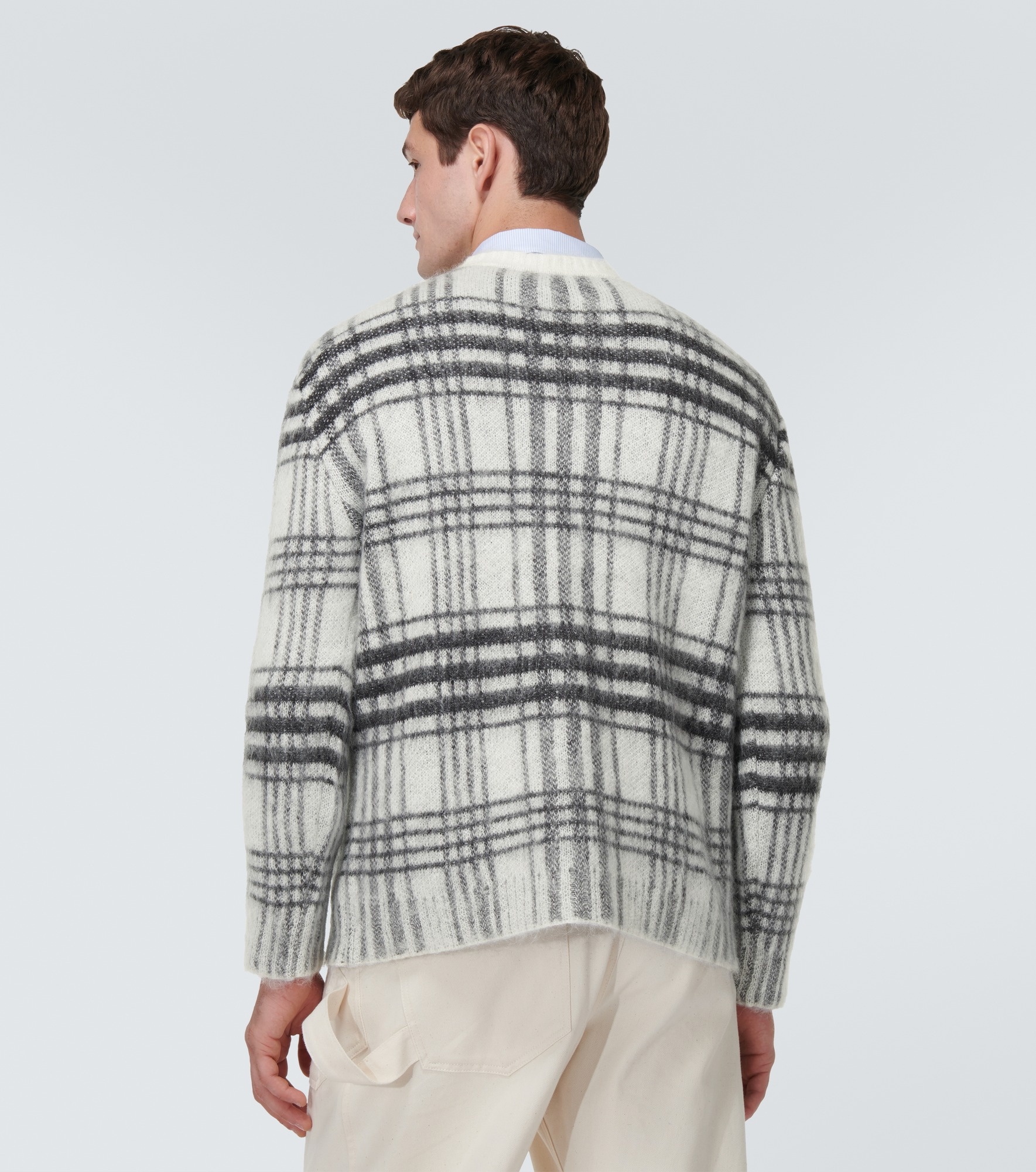 【送料&関税込】J.W. Anderson Logo Check Sweater J.W. Anderson Logo Check Sweater | italist