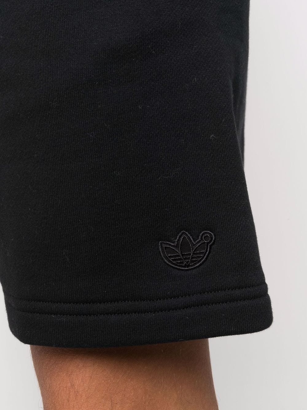 Trefoil logo-patch track shorts - 5