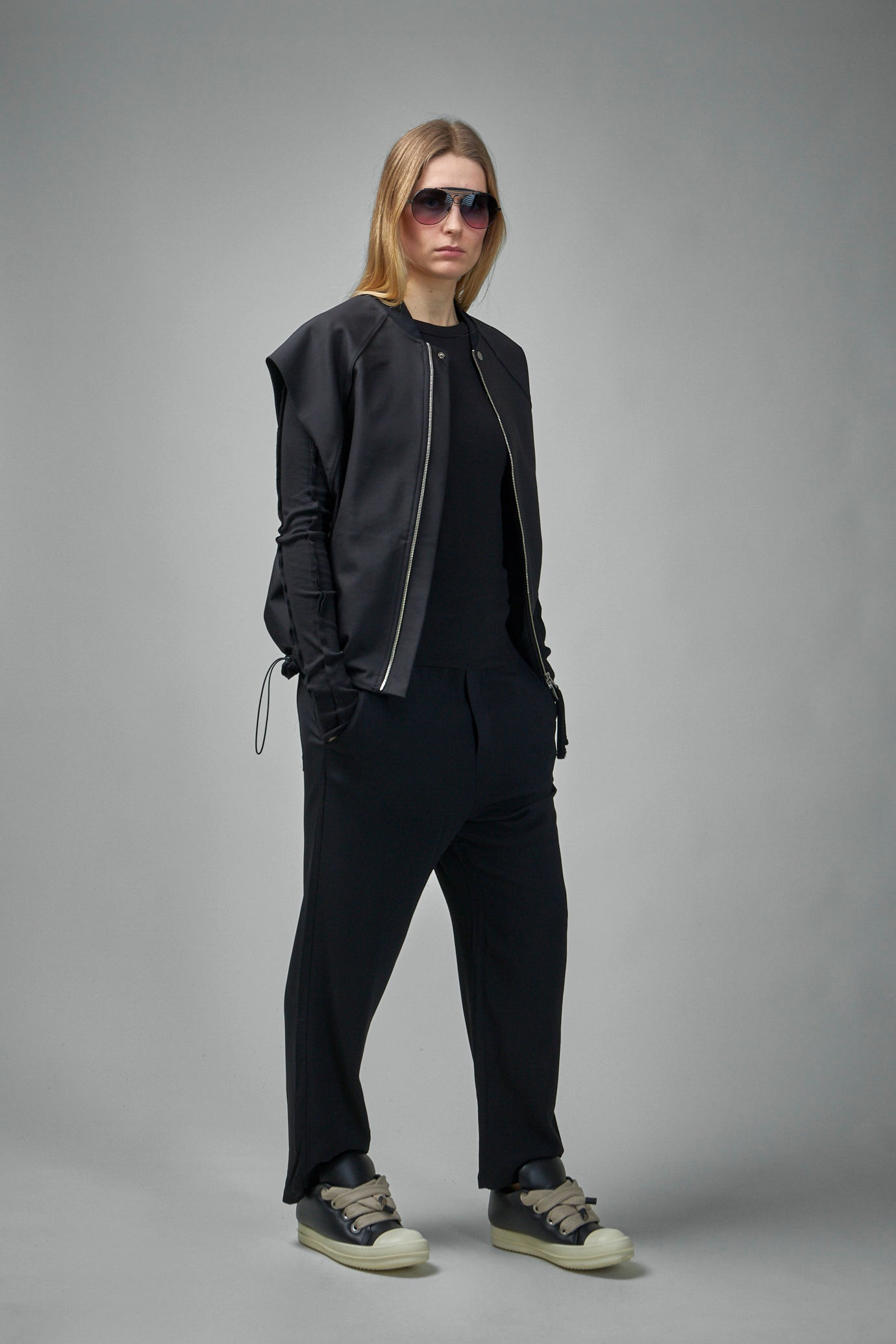W TS 561 - 2