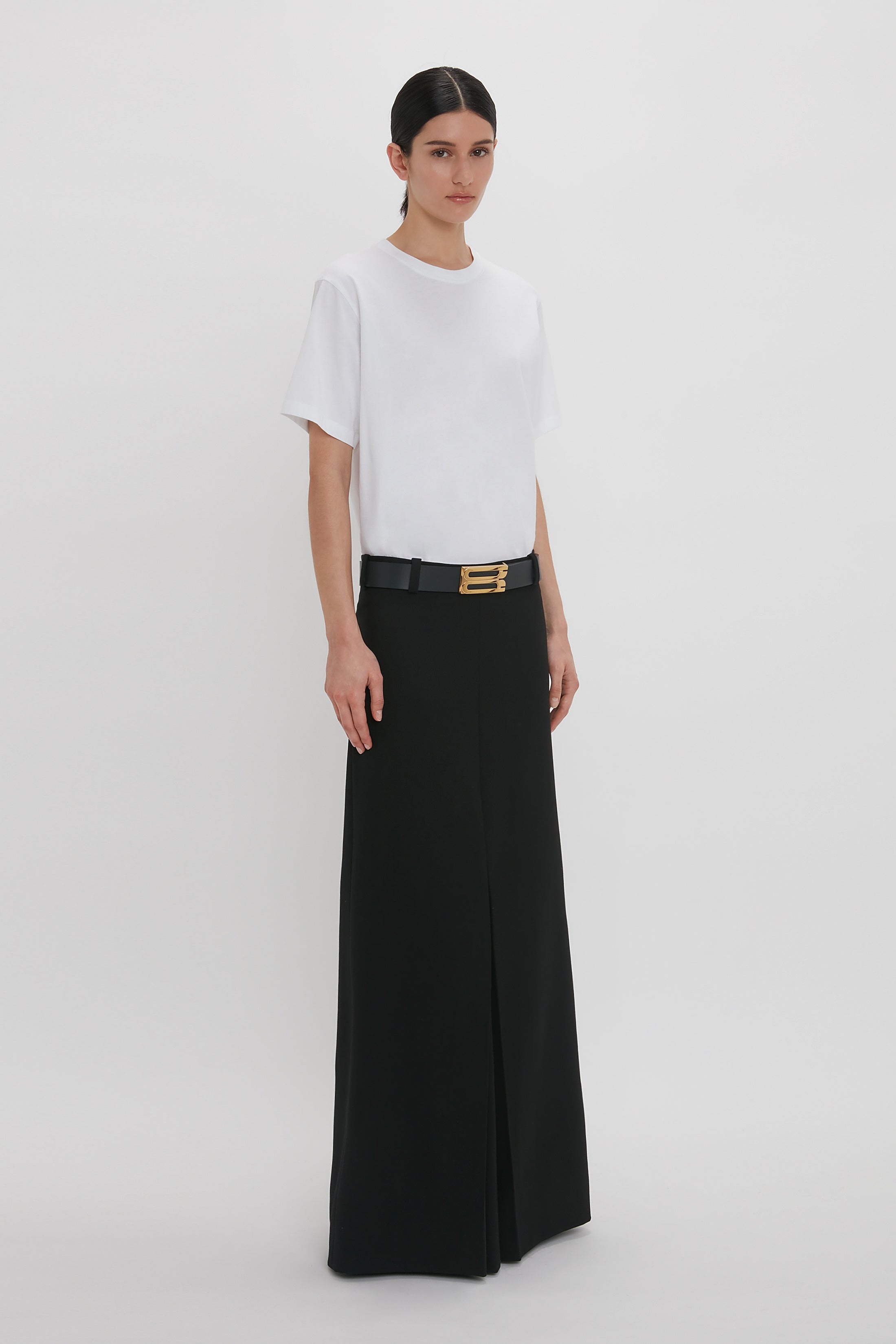 Victoria T-Shirt In White - 5