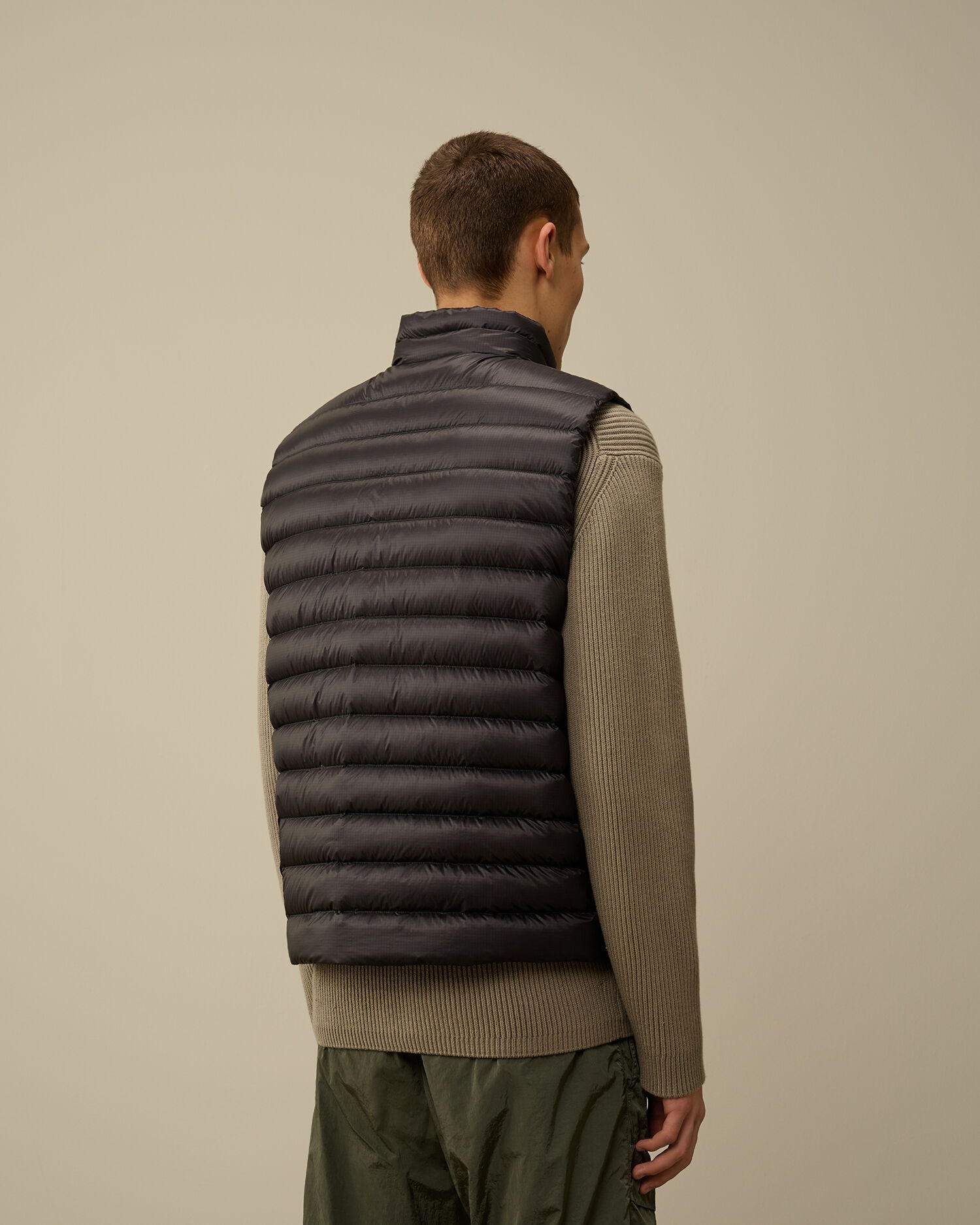 D.D. Shell Lens Down Vest - 3