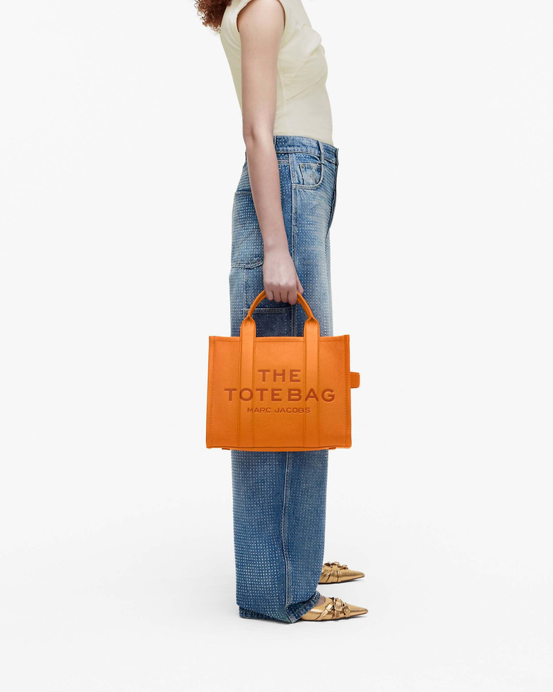 THE LEATHER MEDIUM TOTE BAG 6