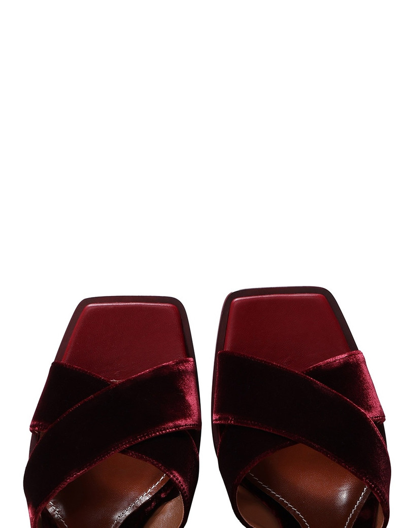 VELVET PLATFORM SANDAL 8