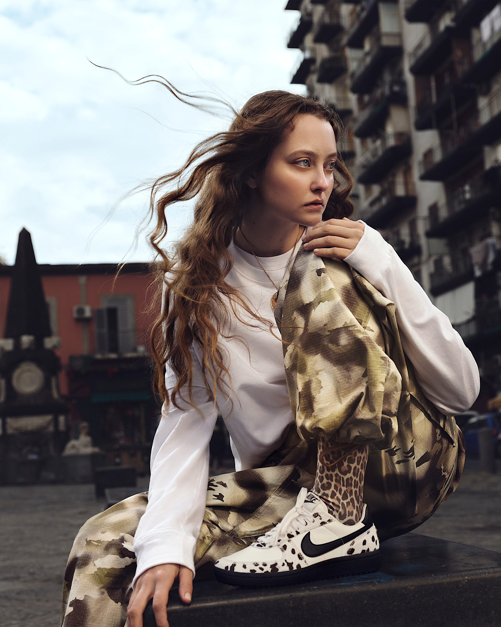 Nike Sportswear Women's Mid-Rise Oversized Camo Cargo Pants - 6