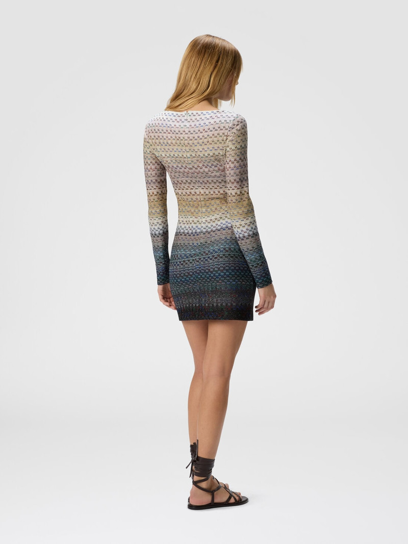 Mini boat-neck dress with staggered knit 3