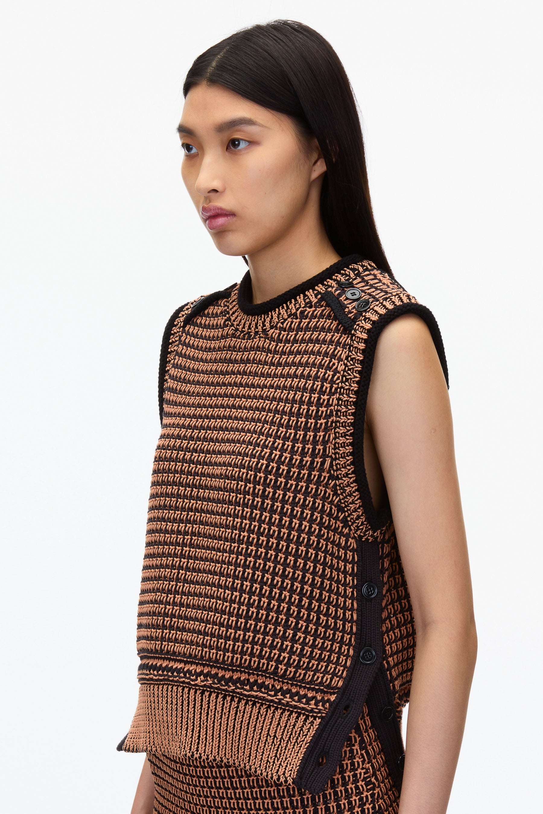 Bi-Color Knit Vest - 5