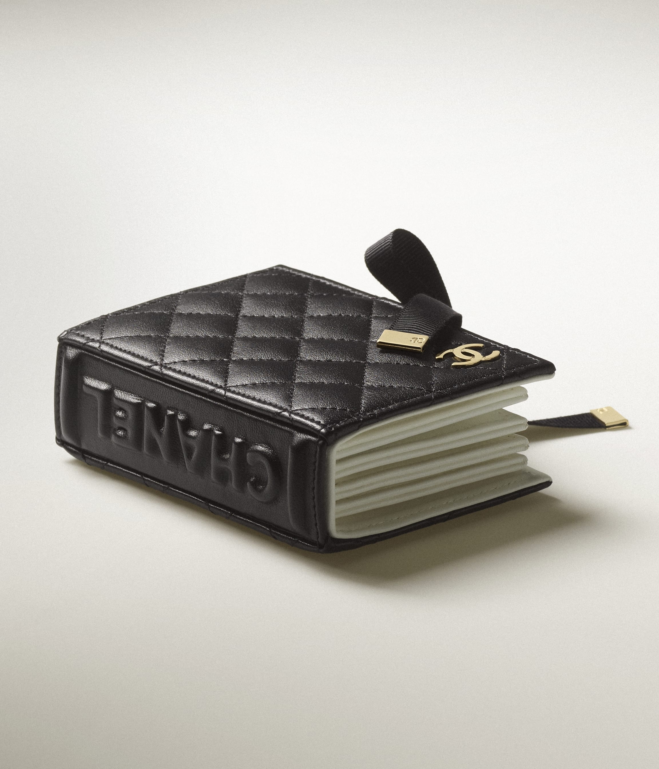 Card Holder 4