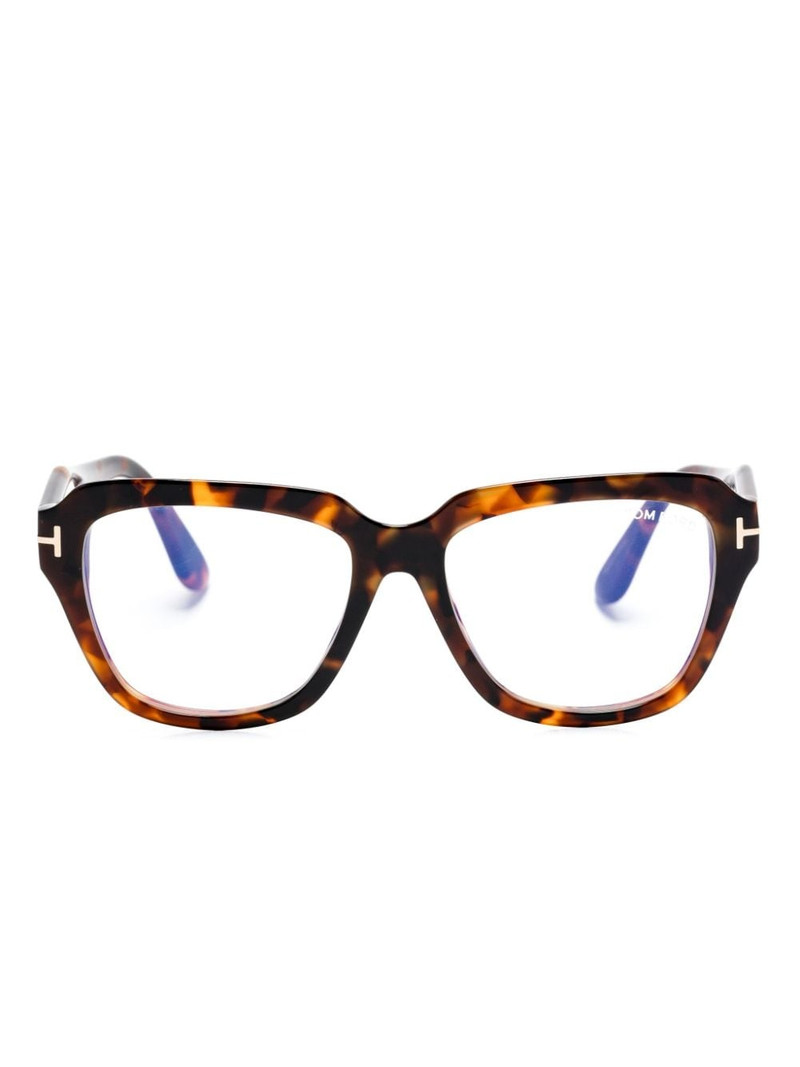oversize-frame glasses 1