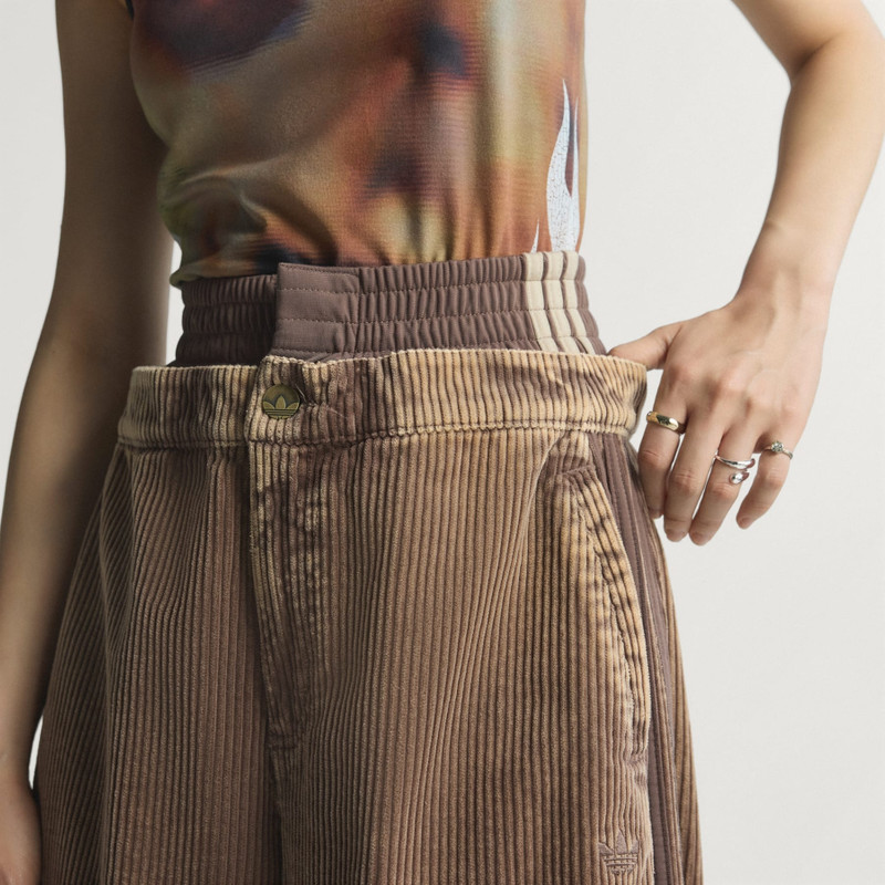 CORDUROY SST OVERSIZED PANTS 3