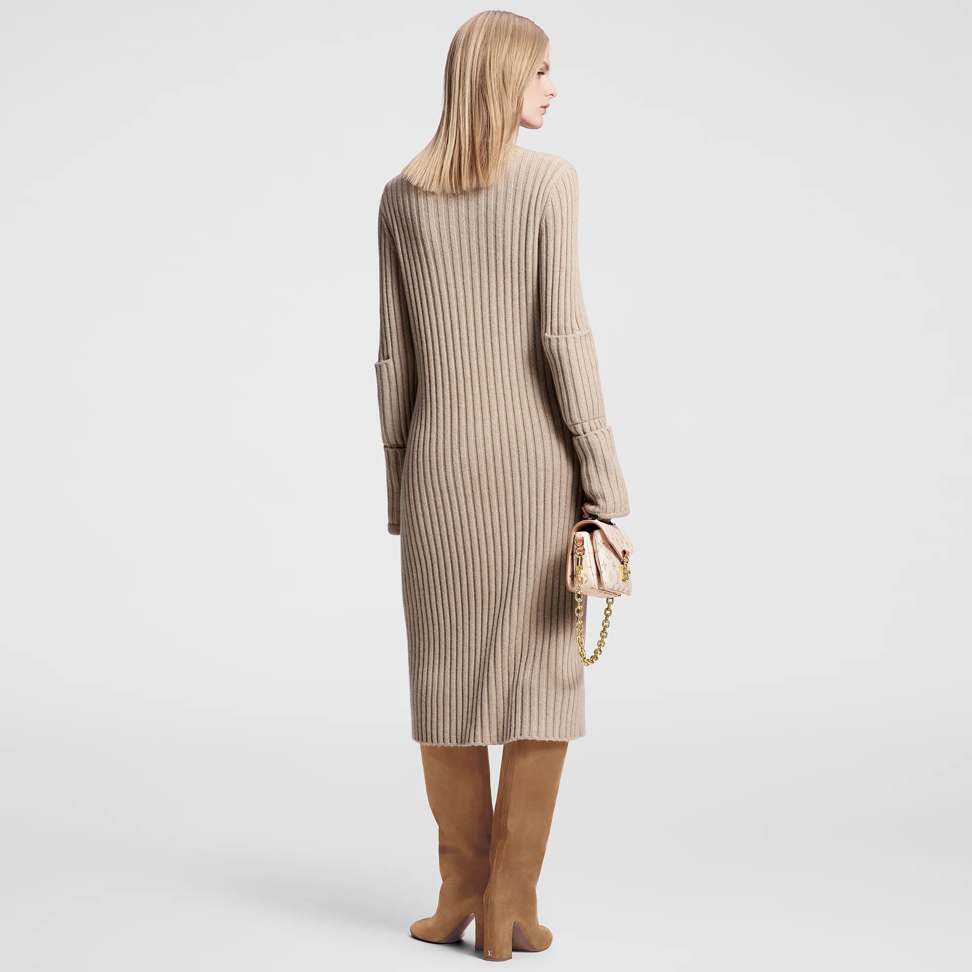 Pocket Detail Long-Sleeved Knit Dress - 3