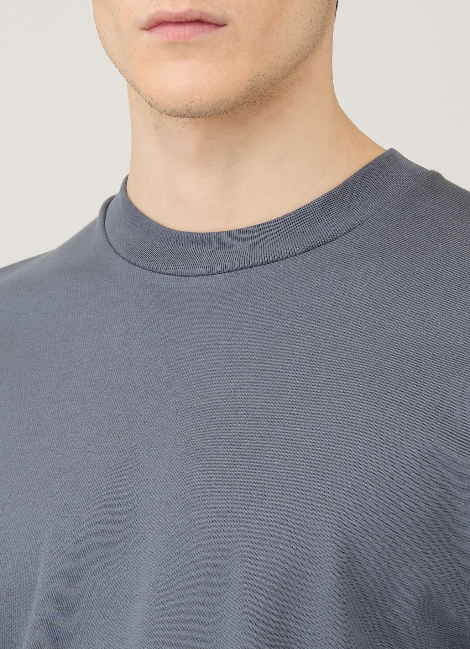 Long Sleeve Heavyweight T‑shirt - 6