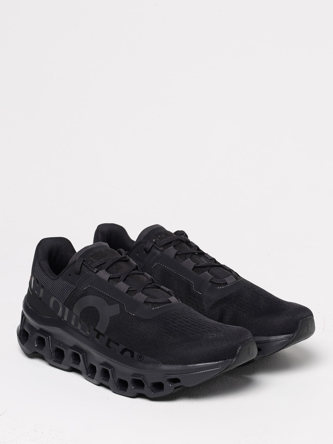 Shoes men On - 2