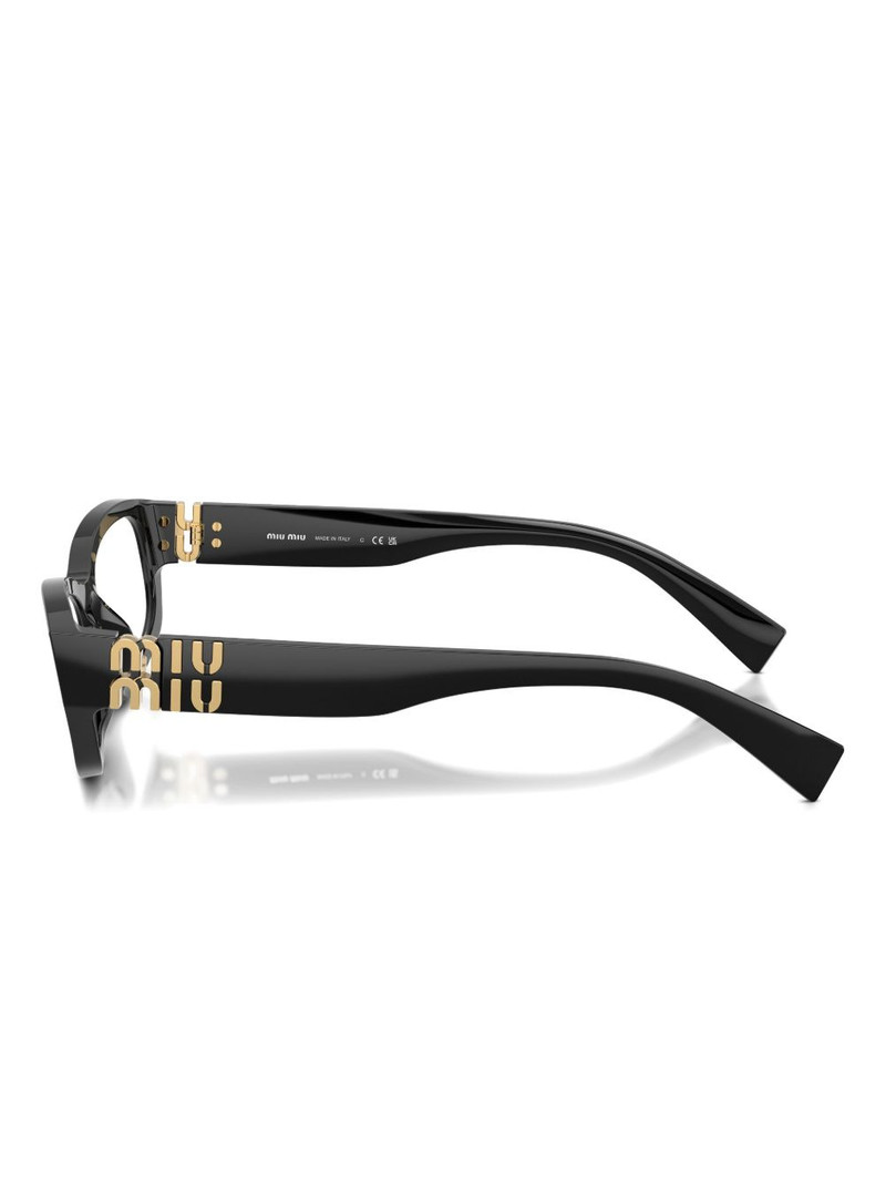 logo-detail glasses 3