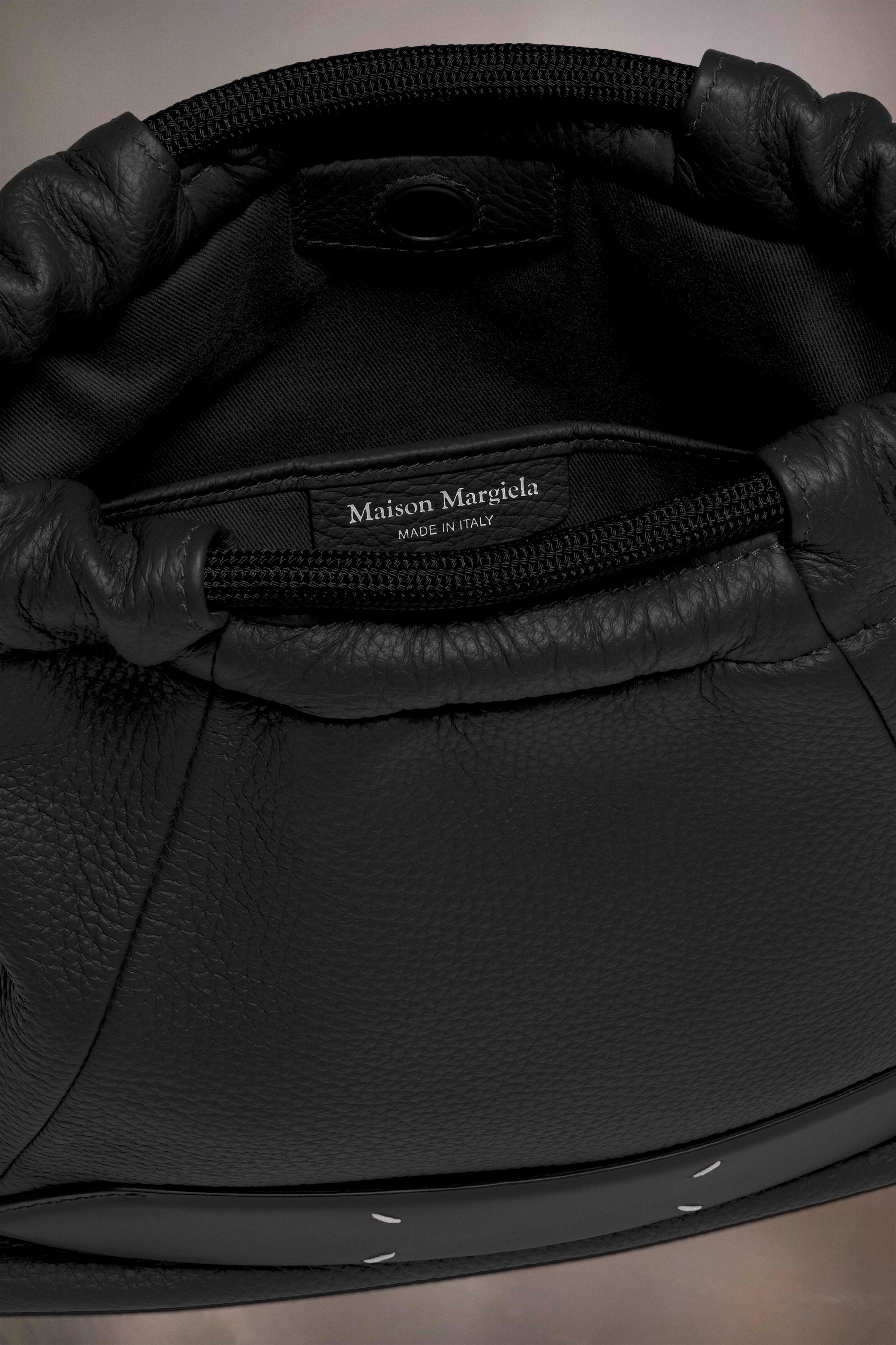 【Maison Margiela】 SOFT 5AC DRAWSTRING BAG SMALL Maison Margiela Soft 5AC drawstring small | REVERSIBLE