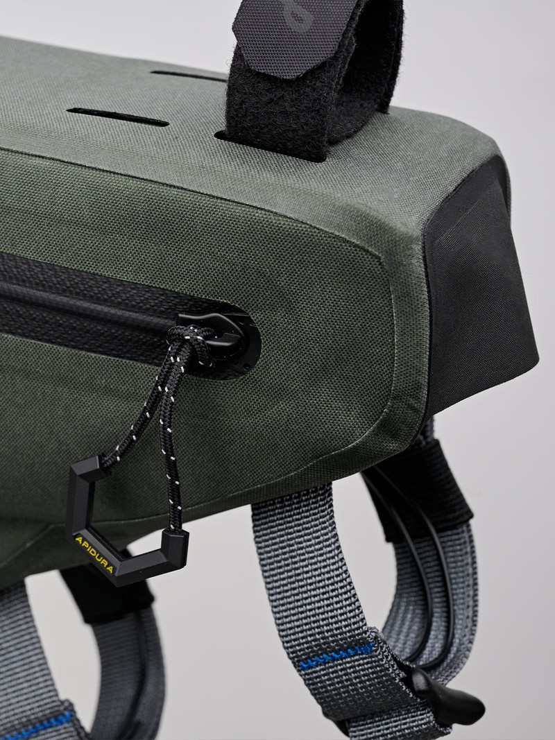 MAAP x Apidura Frame Pack 4 L 5