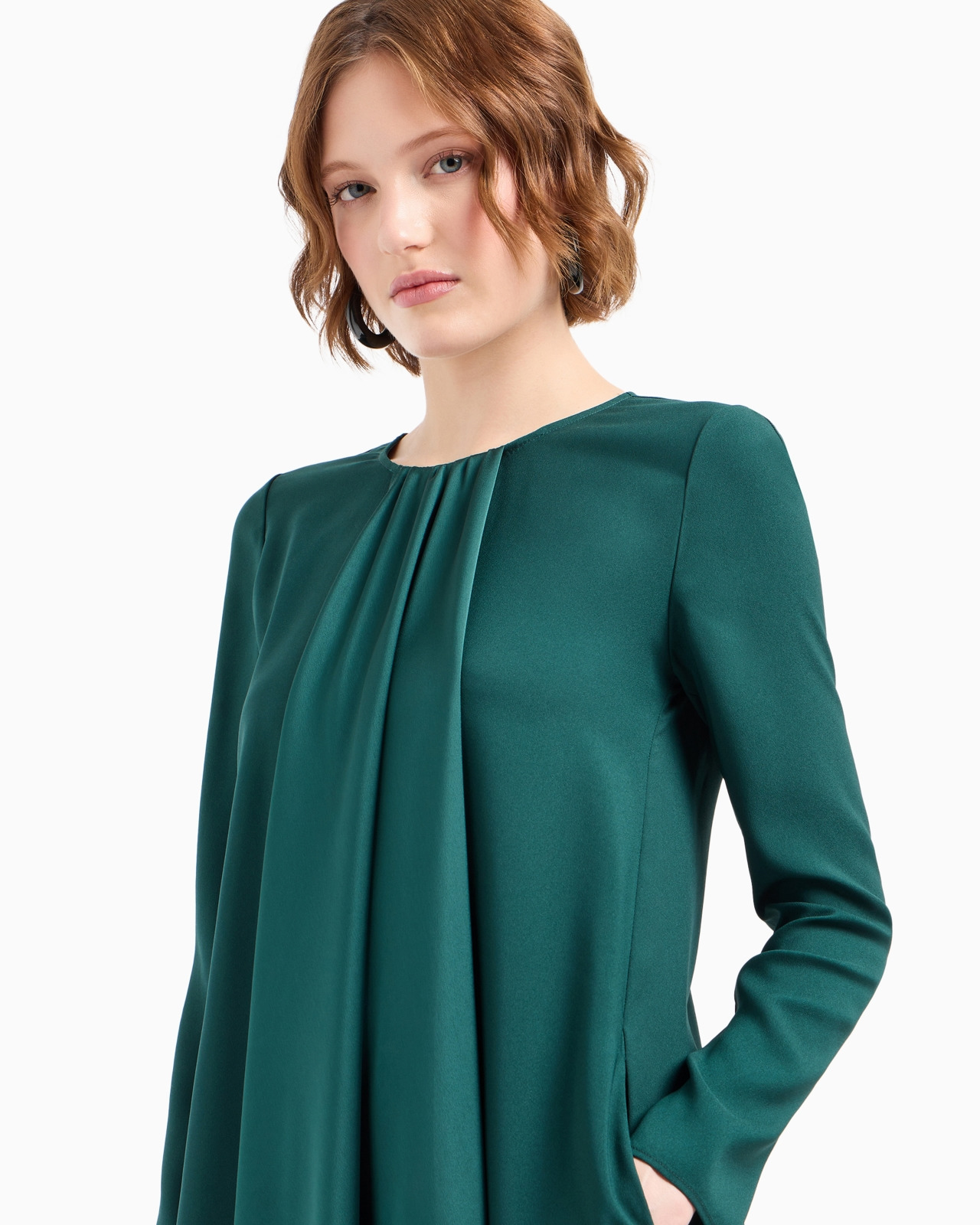 Satin crêpe tunic dress with oversized ruffle - 5