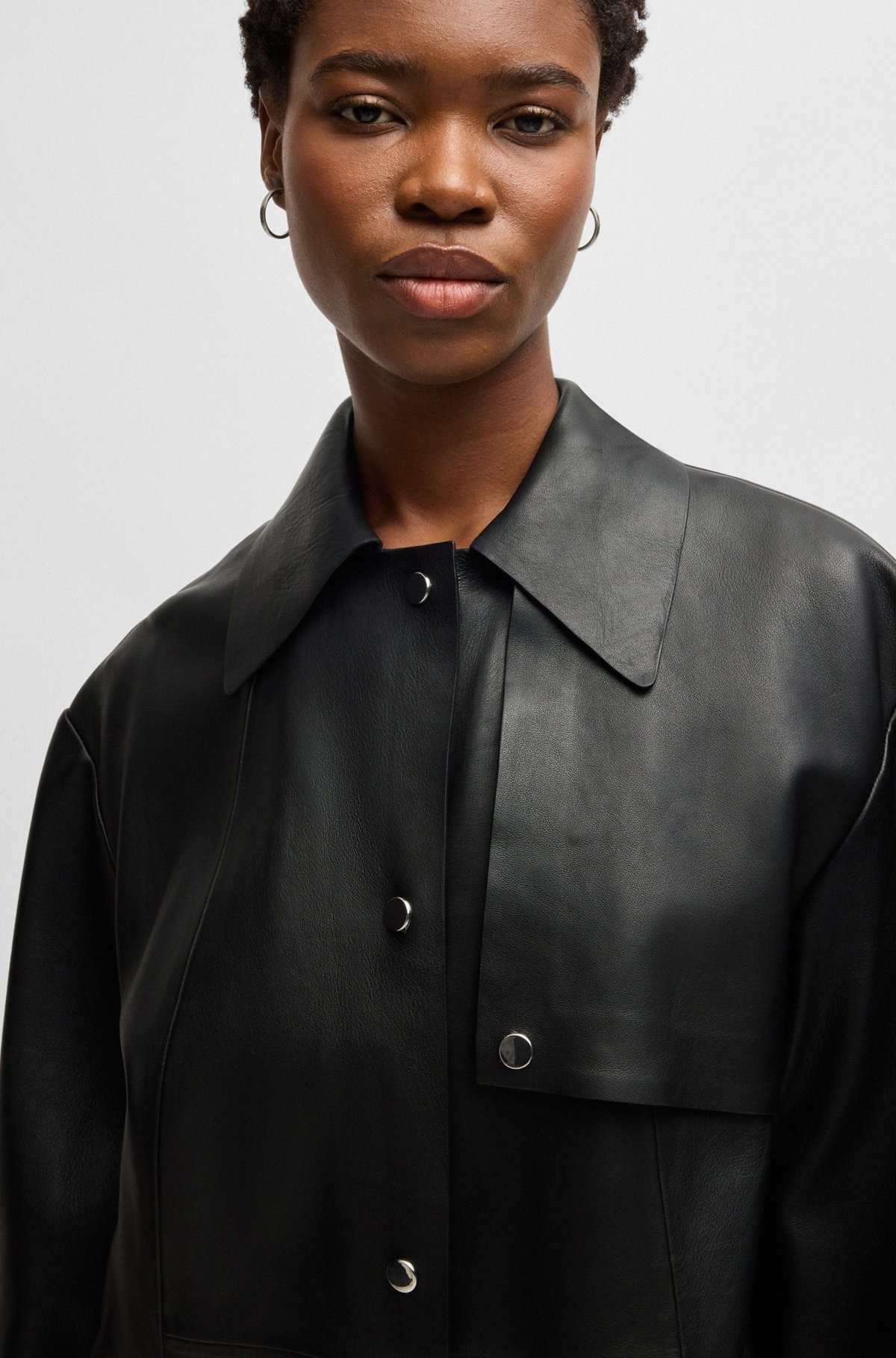 LEATHER TRENCH COAT WITH SILVER-TONE TRIMS - 5